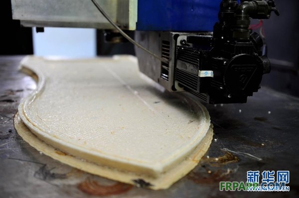 國內最大 3D 打印機造出小船試航成功