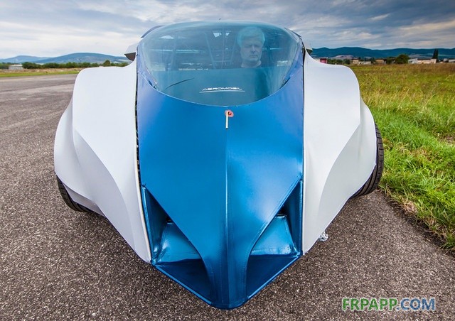 科幻造型 飛行汽車2016年開始售賣