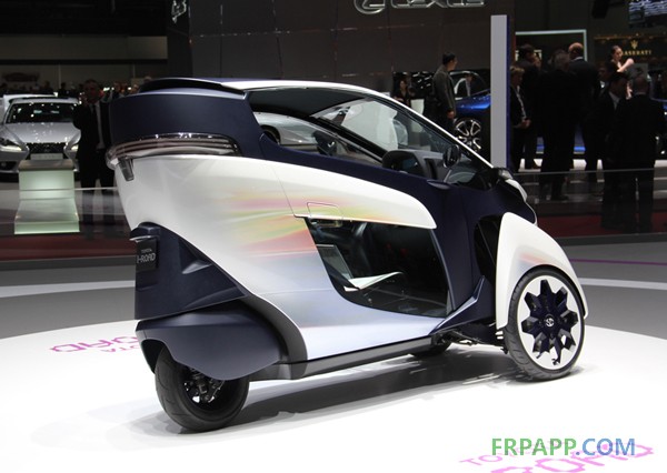 新一代代步工具:豐田i-Road三輪純電動概念車