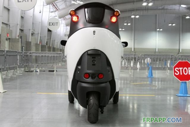 豐田i-Road:這不是一款老年代步電動(dòng)車