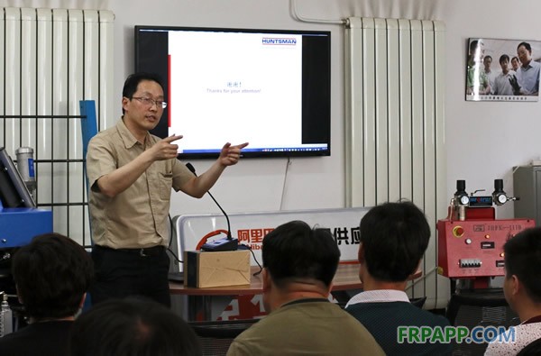 張悅凡博士作專業技術講解